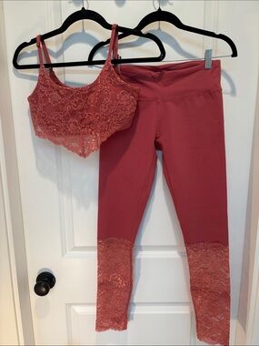 Fabletics Rose Lace Bralette and High-Waist Leggings Set
